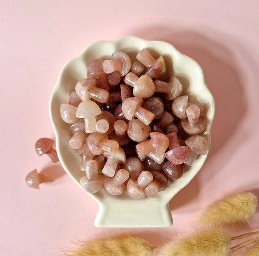 Mini Gemstone Mushroom – Strawberry Quartz (2 cm)